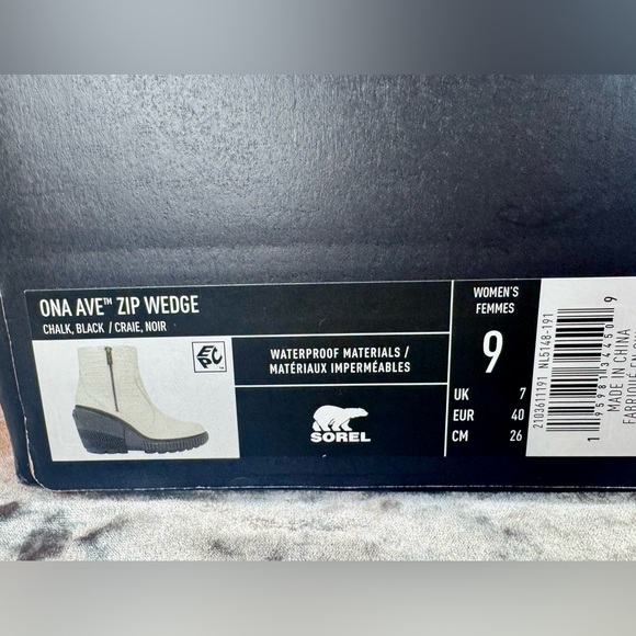 SOREL Ona Ave Wedge Boot in Chalk. Size 9 - Picture 13 of 13